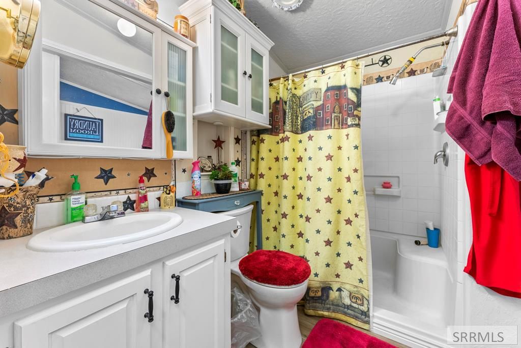 Image 33 of property listing at 7581 W 6000 N, Rexburg, ID 83440