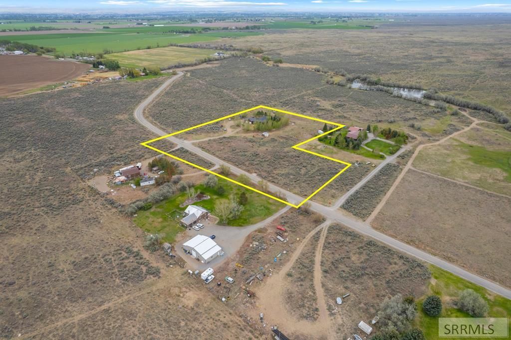 Image 47 of property listing at 7581 W 6000 N, Rexburg, ID 83440