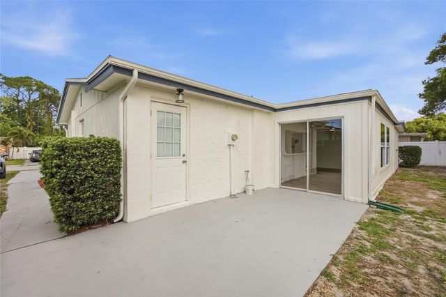 3240 BROOKFIELD DRIVE, Holiday, FL 34691