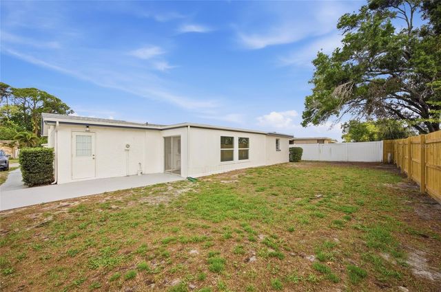 3240 BROOKFIELD DRIVE, Holiday, FL 34691