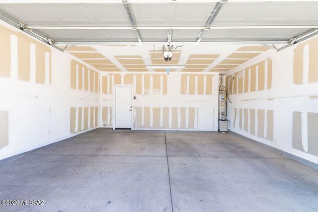 8186 W Young Eagle Court, Tucson, AZ 85757