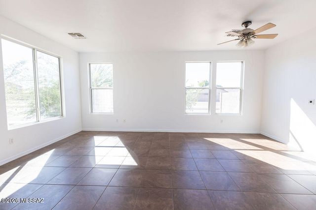 8186 W Young Eagle Court, Tucson, AZ 85757