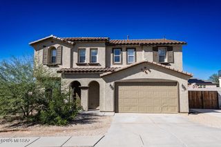 8186 W Young Eagle Court, Tucson, AZ 85757