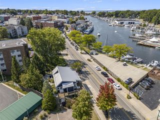 550 Williams St, South Haven, MI 49090
