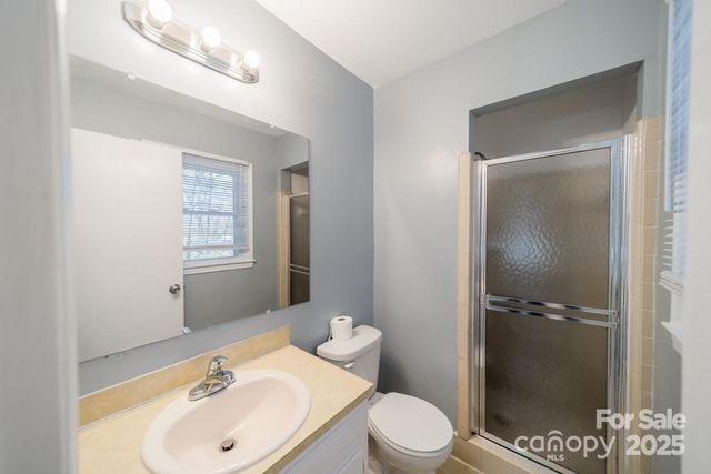 6126 Eagle Peak Drive, Charlotte, NC 28214