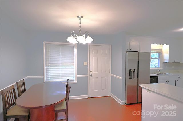 6126 Eagle Peak Drive, Charlotte, NC 28214
