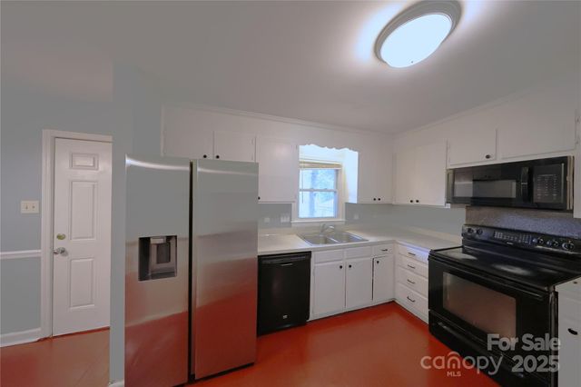 6126 Eagle Peak Drive, Charlotte, NC 28214