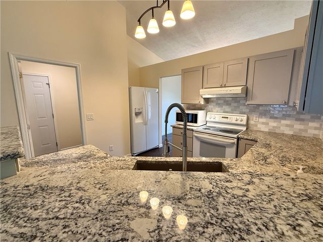 10029 Village Tree Court, Miamisburg, OH 45342
