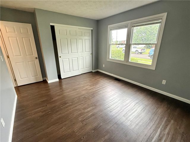 10029 Village Tree Court, Miamisburg, OH 45342