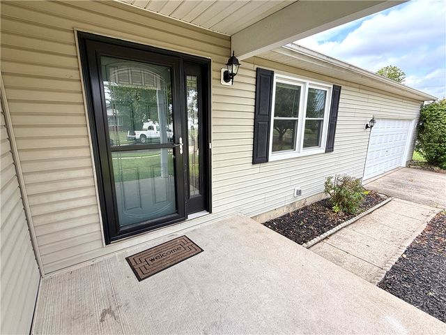 10029 Village Tree Court, Miamisburg, OH 45342