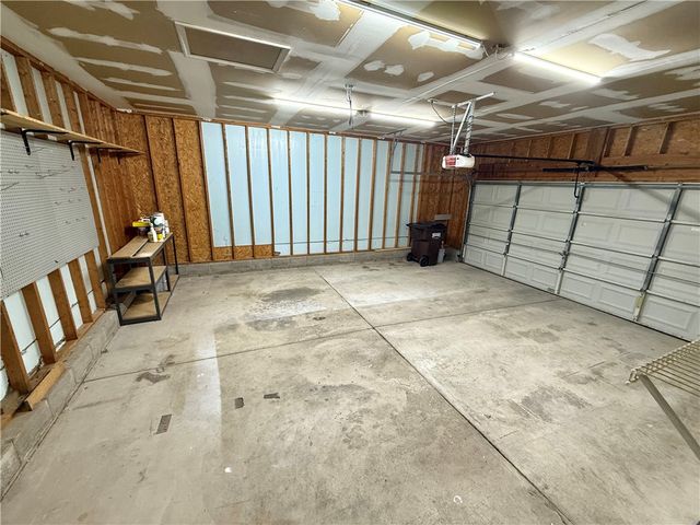 10029 Village Tree Court, Miamisburg, OH 45342