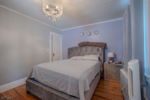 34 Warwick St, East Orange City, NJ 07017