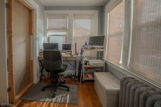 34 Warwick St, East Orange City, NJ 07017