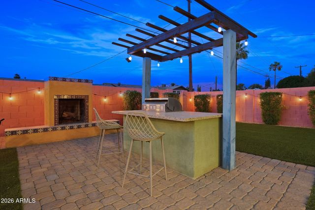 8426 E SHERIDAN Street, Scottsdale, AZ 85257