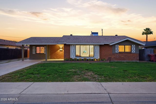 8426 E SHERIDAN Street, Scottsdale, AZ 85257