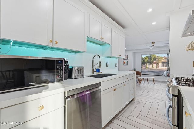 8426 E SHERIDAN Street, Scottsdale, AZ 85257