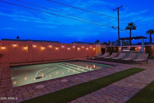 8426 E SHERIDAN Street, Scottsdale, AZ 85257