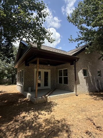 90 Lexie Ln, Lawrenceburg, TN 38464