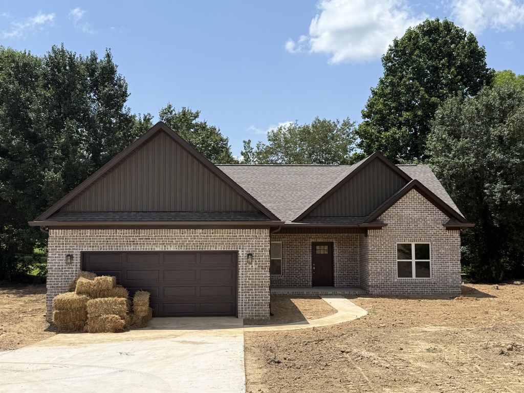 90 Lexie Ln, Lawrenceburg, TN 38464