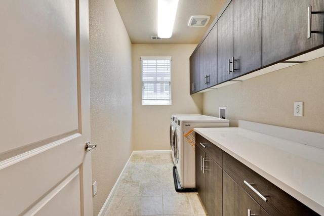 867 Maple Place, East Palo Alto, CA 94303