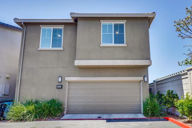 867 Maple Place, East Palo Alto, CA 94303