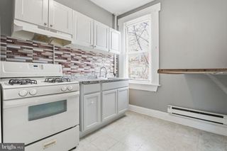 5 S WICKHAM RD #2, Baltimore, MD 21229