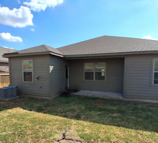 1432 Park Trails Boulevard, Princeton, TX 75407