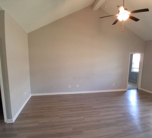 1432 Park Trails Boulevard, Princeton, TX 75407