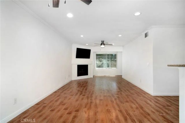 5525 Canoga Avenue 124, Woodland Hills, CA 91367