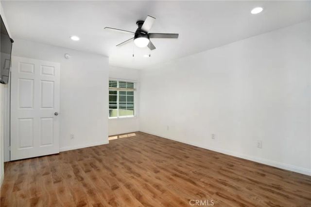 5525 Canoga Avenue 124, Woodland Hills, CA 91367
