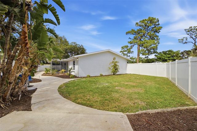 7520 20TH STREET N, St Petersburg, FL 33702