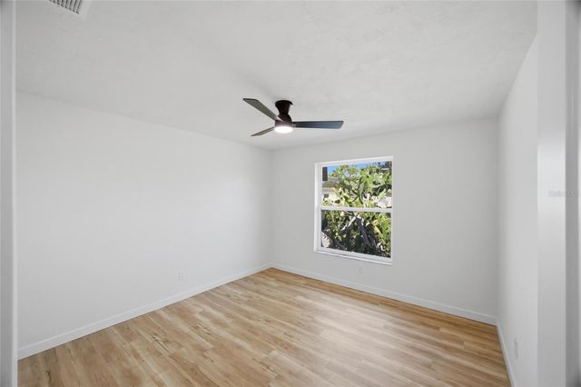 7520 20TH STREET N, St Petersburg, FL 33702