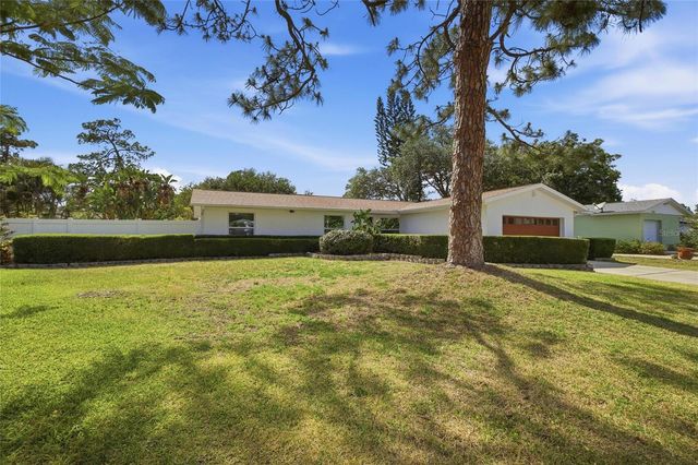 7520 20TH STREET N, St Petersburg, FL 33702