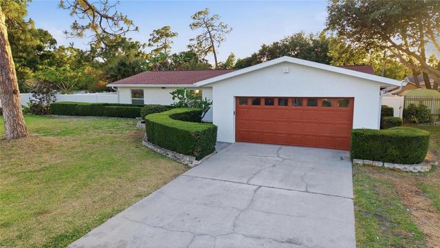 7520 20TH STREET N, St Petersburg, FL 33702