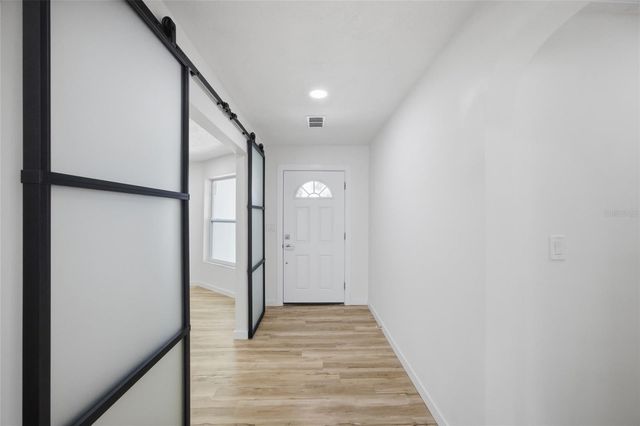 7520 20TH STREET N, St Petersburg, FL 33702