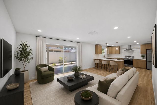 7520 20TH STREET N, St Petersburg, FL 33702