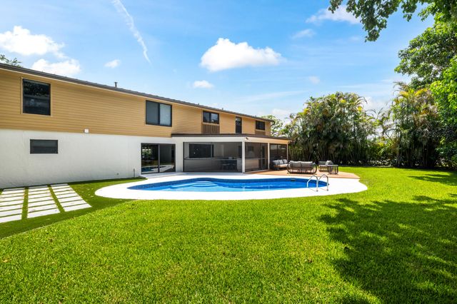 342 Fairway W, Tequesta, FL 33469