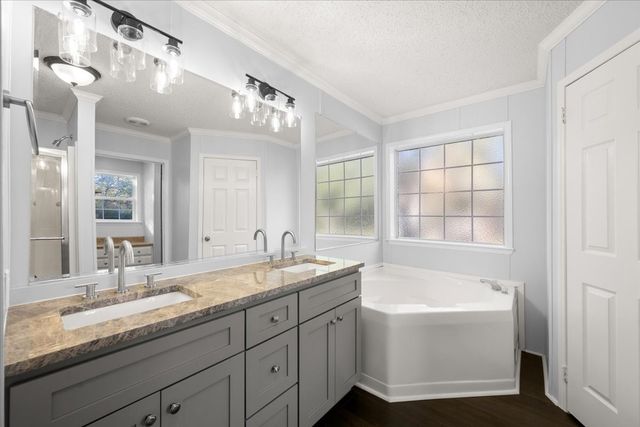 109 Summers Circle, Azle, TX 76020