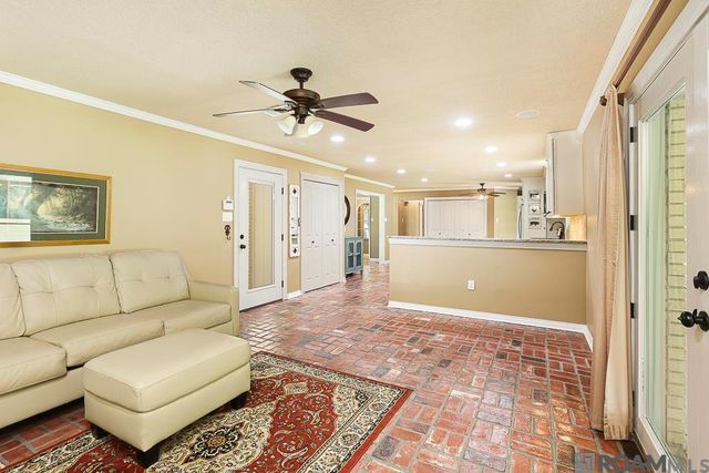 26049 Vincent Dr, Denham Springs, LA 70726