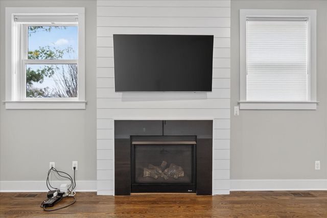 721 E Farnum Avenue, Royal Oak, MI 48067