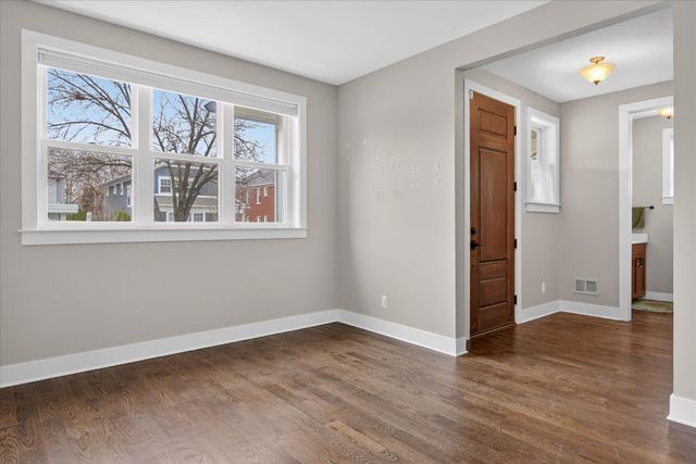 721 E Farnum Avenue, Royal Oak, MI 48067