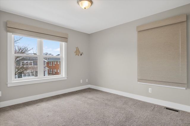 721 E Farnum Avenue, Royal Oak, MI 48067