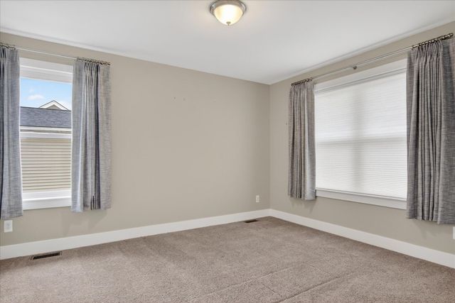 721 E Farnum Avenue, Royal Oak, MI 48067