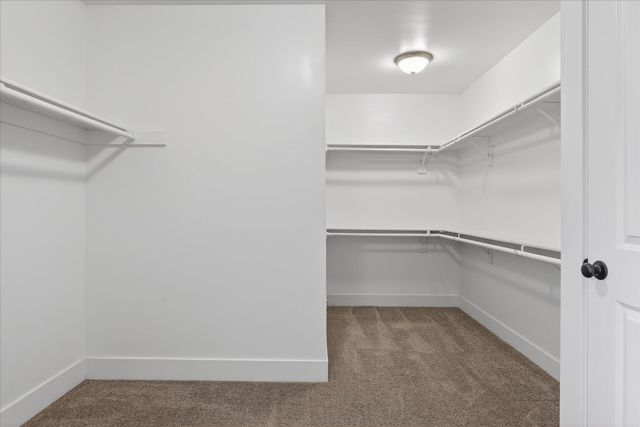 721 E Farnum Avenue, Royal Oak, MI 48067