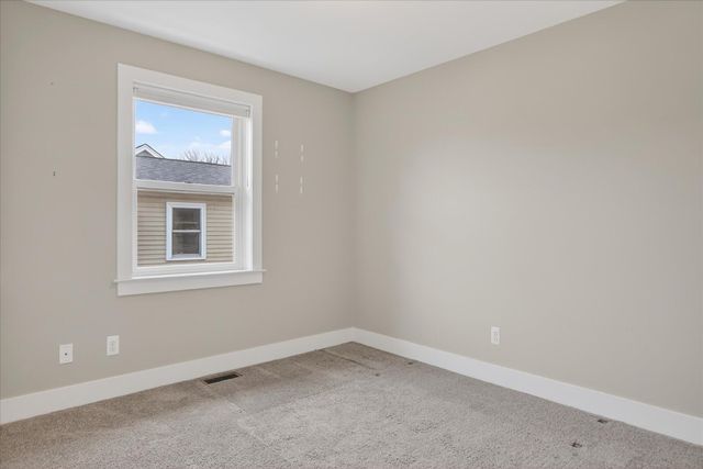 721 E Farnum Avenue, Royal Oak, MI 48067