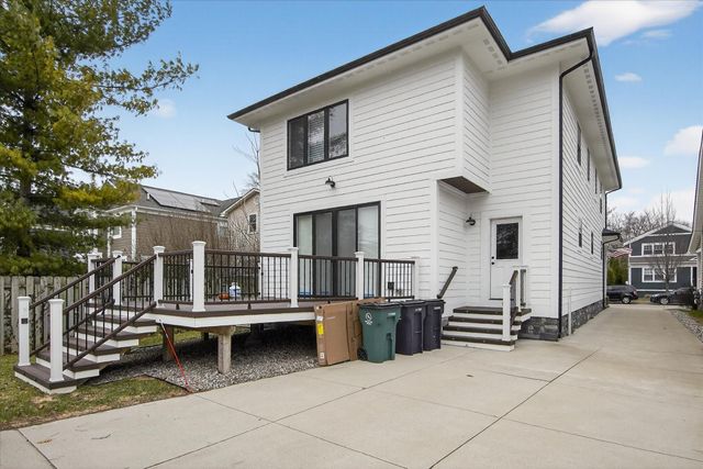 721 E Farnum Avenue, Royal Oak, MI 48067