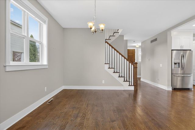 721 E Farnum Avenue, Royal Oak, MI 48067