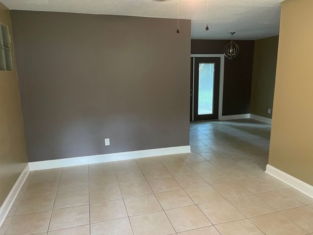 2601 RIPPEE RD, Tallahassee, FL 32303