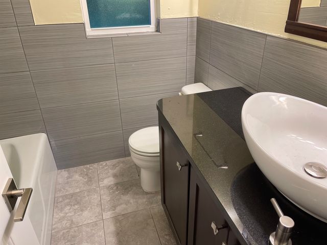 2601 RIPPEE RD, Tallahassee, FL 32303