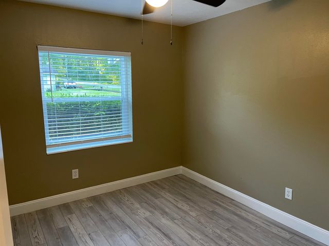 2601 RIPPEE RD, Tallahassee, FL 32303